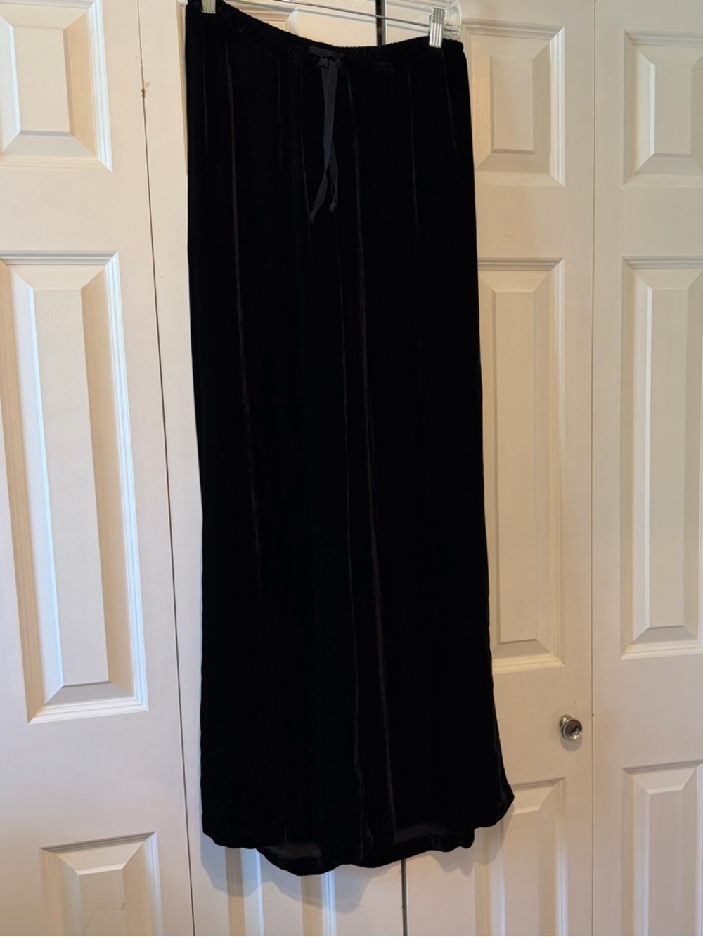 CP Shades Velvet
Silk Wide Leg Pants